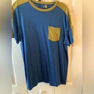 100% MERINO WOOL! Ibex Men's XL Shirt